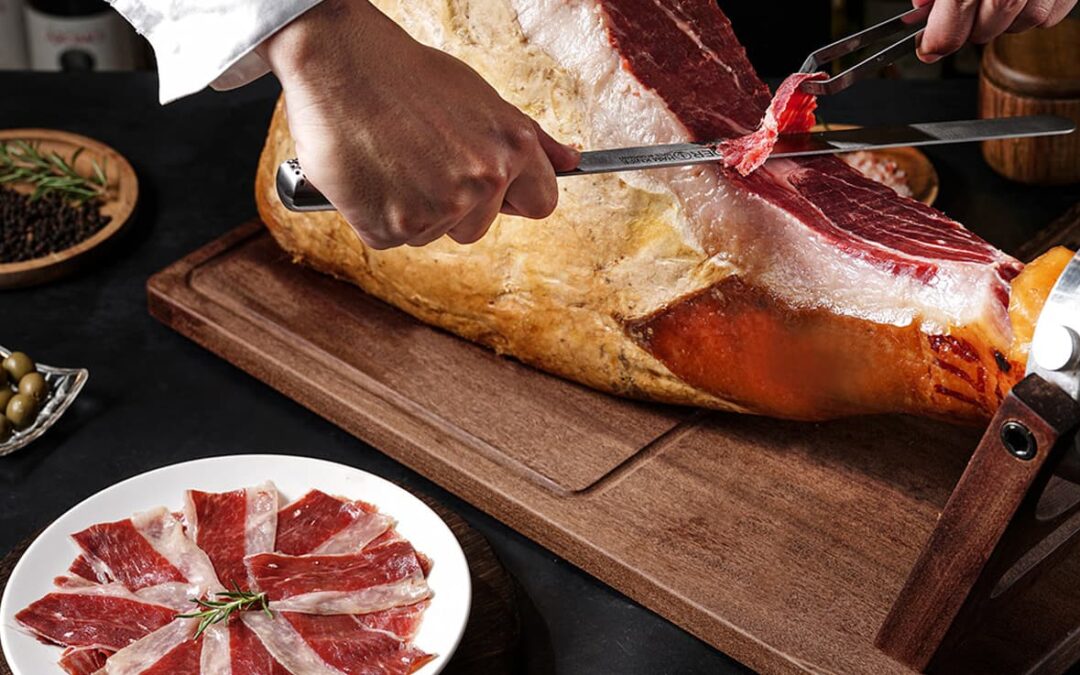 How to eat Spanish Ham?